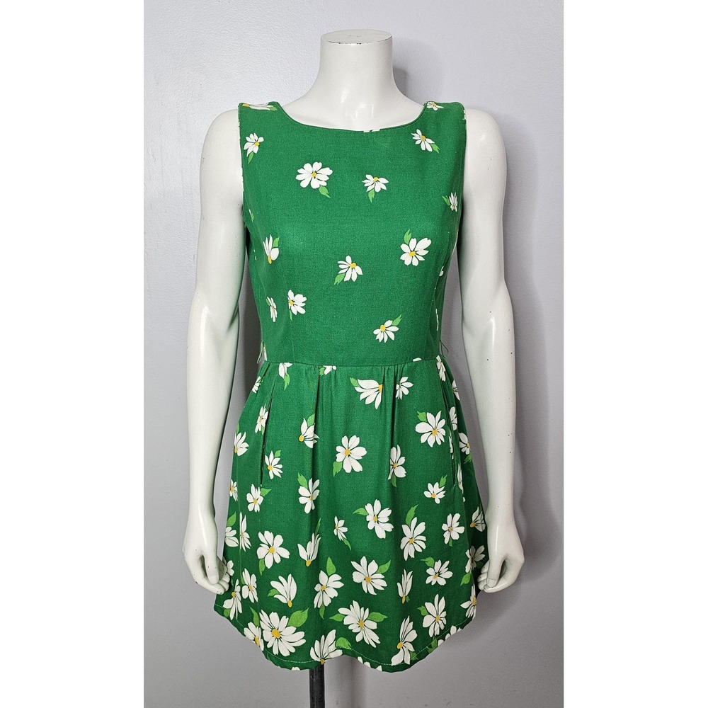 Vintage Malia Hawaii Dress, 60s/70s Hawaiian Dress, Daisy Print, Mini